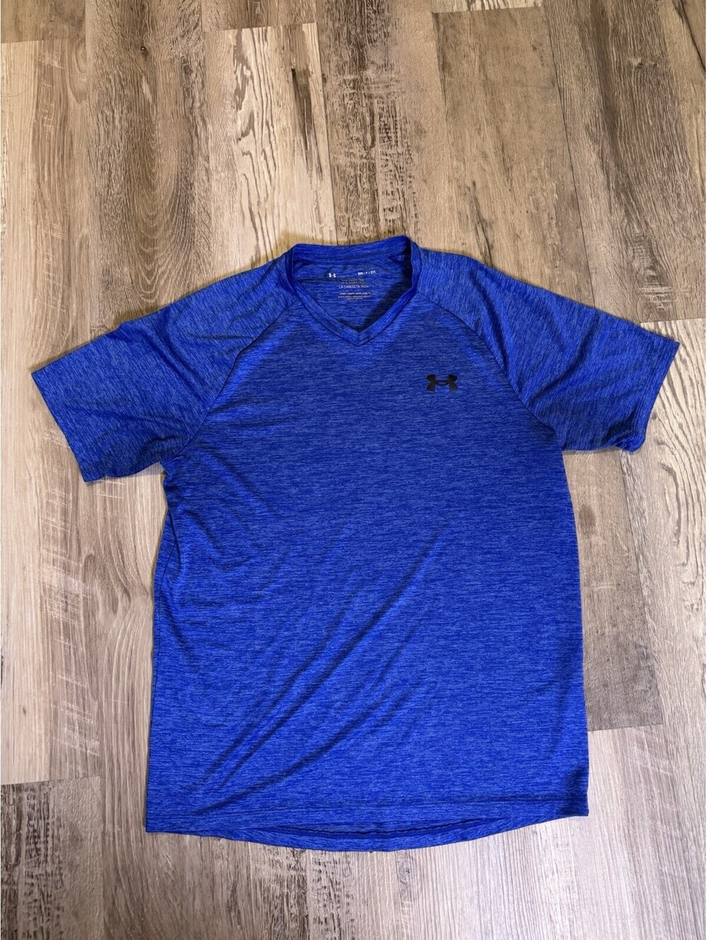 Under Armour Mens S Tech V-Neck Short Sleeve Shirt Royal Blue Heather Loose Fit